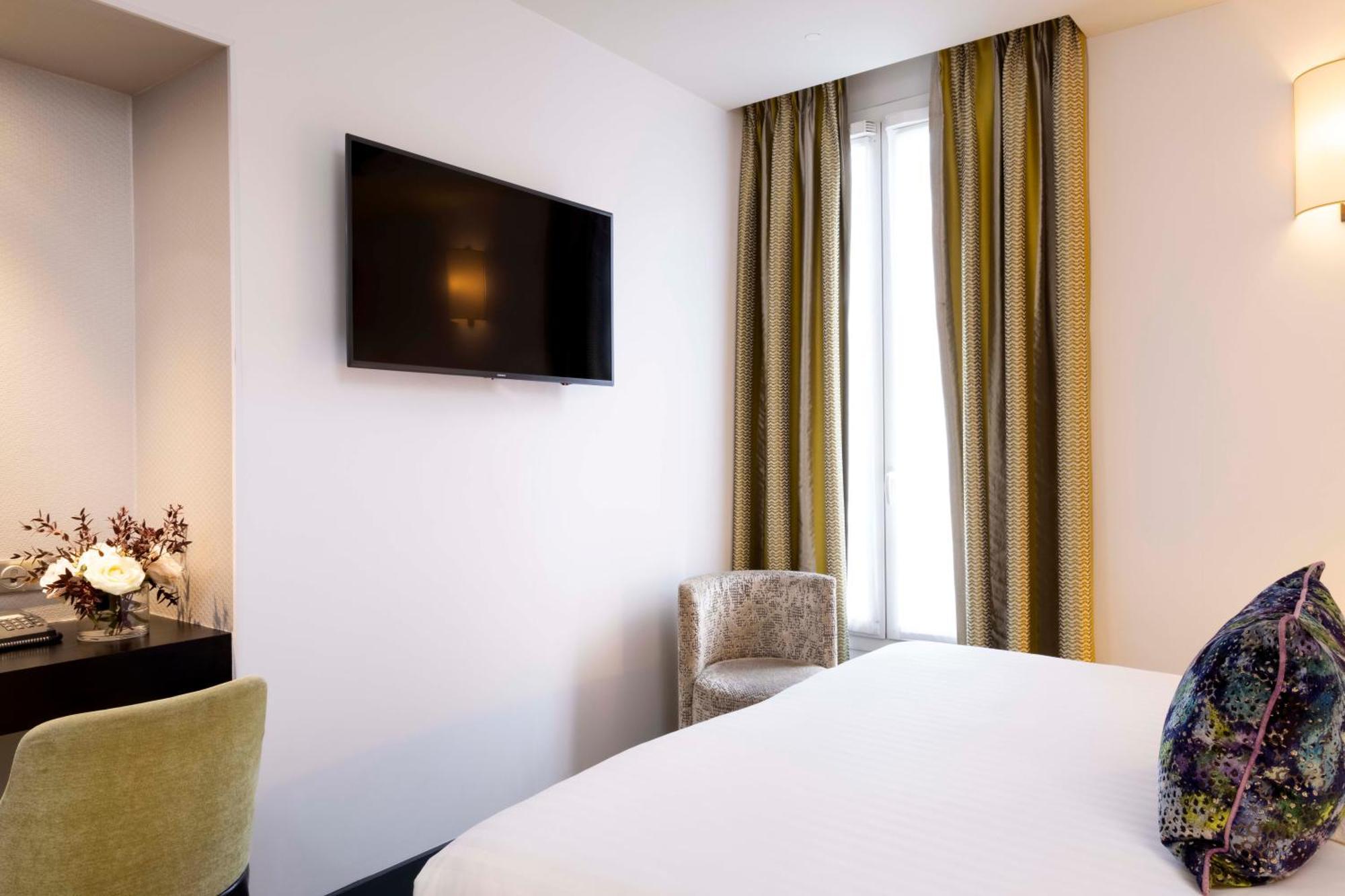 Gustave 4* Parigi