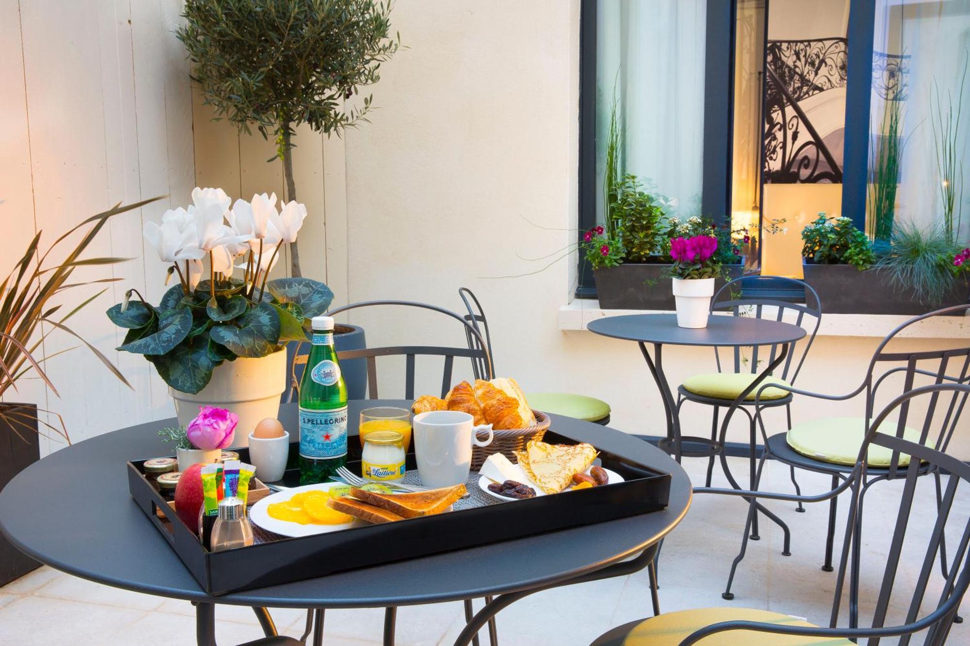 Gustave 4* Parigi
